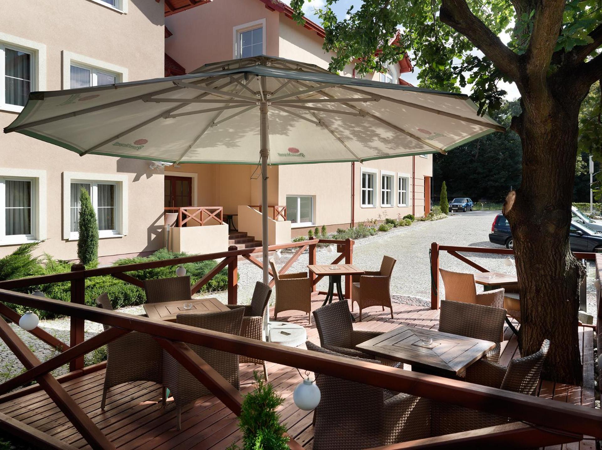 Aura - Hotel & Restaurant & Sauna Grünberg Restaurant foto